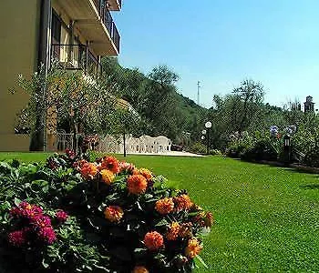 Hotel Garni Selene Malcesine 2*,
