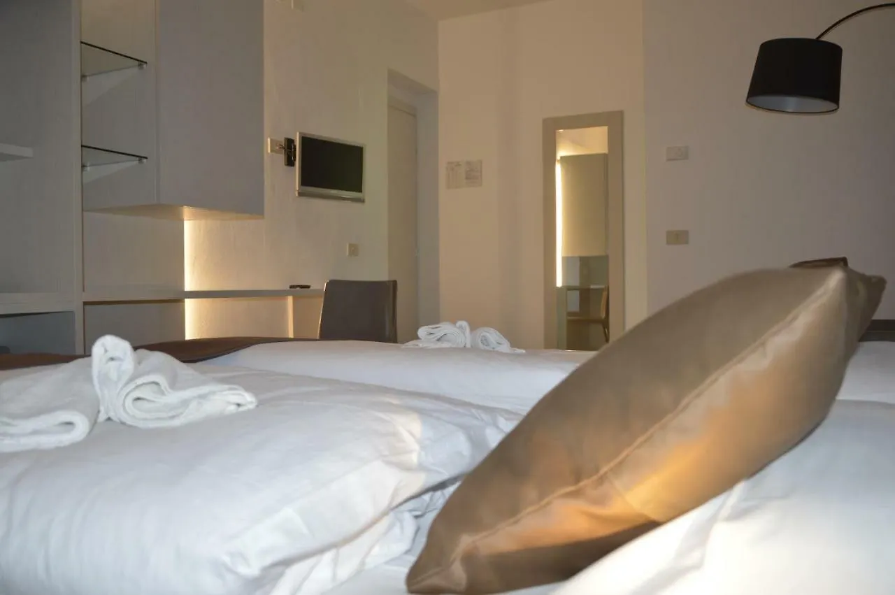 Hotel Garni Selene مالتشيزينيه