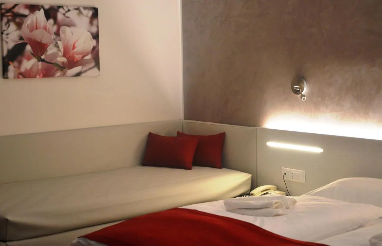 Hotel Garni Selene مالتشيزينيه